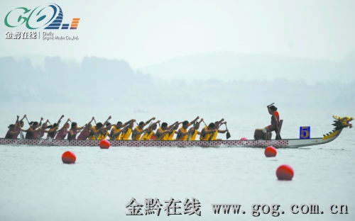 打虎親兄弟上陣父子兵貴州龍舟隊個個麻江人