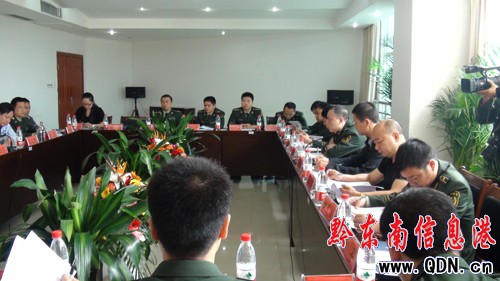 省消防后勤部部長張藝與姜學東共商消防發展大計