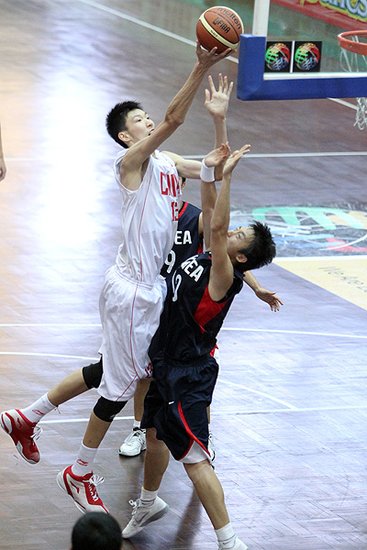 亞青賽中國31分輕取韓國 周琦19+7率隊6連勝