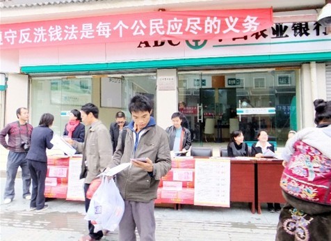 ���Ӷ���y��(li��n)���_(k��i)չ��ϴ�X(qi��n)�������(d��ng)