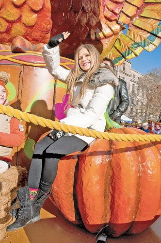 Lady GaGa���_��ż�l�� ��ޱ���_�ĸж�Ѳ��