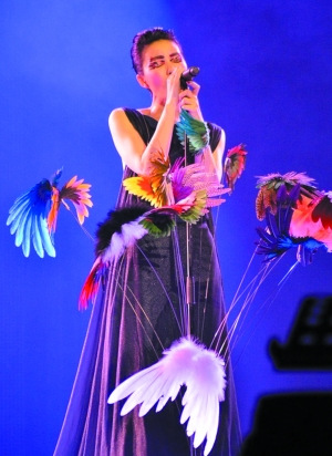 王菲明年2月重慶開唱低價票4天被搶售一空