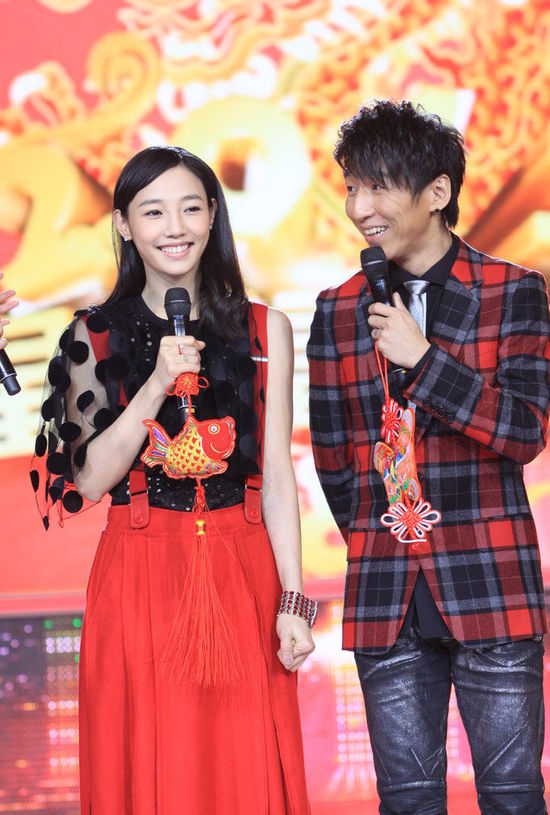 羽凡白百合加盟東方衛視春晚 首度同臺唱情歌