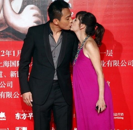 �����C�����Ӱ��ȳ�Ϧ���a ����ϲ�@��С��Ů��