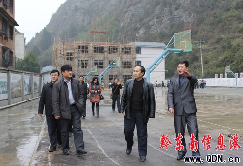 省民委主任吳軍深入雷山開展檢查調研工作(圖)