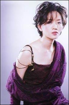 ����(gu��)�s�y��ë˴�� ���һ����9��(g��)Ů��(�M�D)