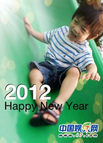 林志穎曬兒子洗車照 網(wǎng)友贊小kimi勤勞可愛