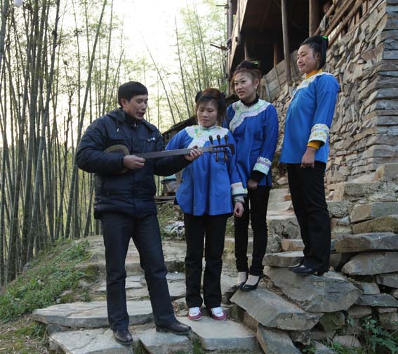 һ��(g��)���l(xi��ng)�Ļ�վ�L(zh��ng)23��Ĉ�(ji��n)�أ��D��