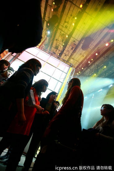 韓庚“罷錄門”現場直擊 經紀人“破口大罵”