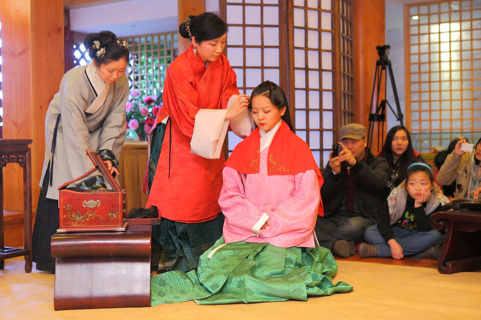 3��23�գ�һ�����M��ʮ�fԪ���Ρ��������˶Y�xʽ�ں��݅�ɽĳ���S�^���e�С����գ��@λ����С�꣨��������Ů������18�q���գ����ڸ�ĸ�����Ї��Ŵ��Ļ����dȤ�������ص؞�Ů���e�k���@�������Ї����y�L�׵ĳ��˶Y��ղ��/�z

