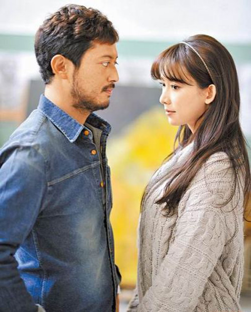 林志玲演清純女學(xué)生 與日本男星浪漫激吻(圖)