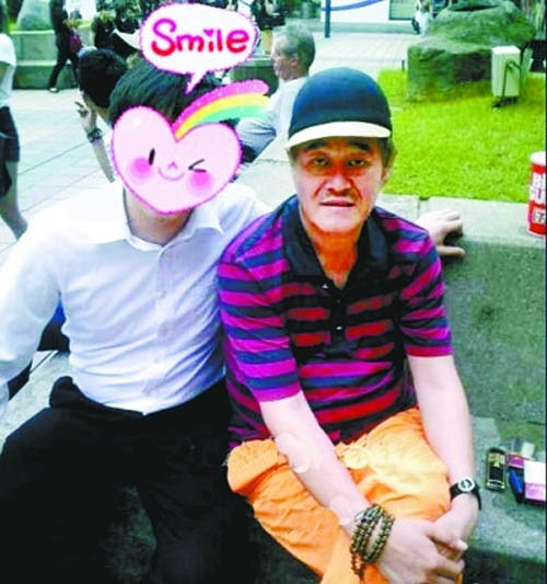 趙本山回“移民新加坡”:中國人不會放我走