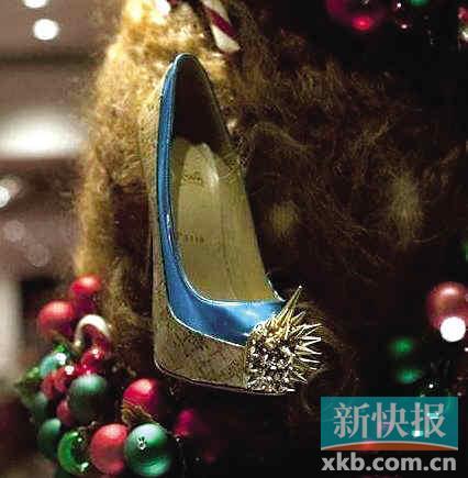 �o���o�Y��ĸ�@��Ů̝�� ��ͬ����M(f��i)��һ�[