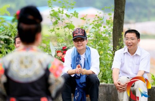 5��13������կ�h��Ȫ悿�����������ˇ�������c��կ�hί����ӛ���h�L��������ͬ���p�������