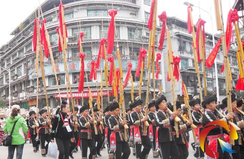 �D�����M����������еķ�������J��