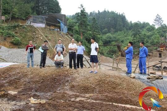 �Ľ���߅�l(xi��ng)�M���_չ�Ƿ��ɵV�C�ψ�(zh��)������Є�