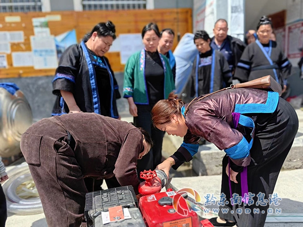 ��ƽ�h���۽��r(n��ng)�I(y��)��ɫ�a(ch��n)�I(y��)  ץ��(sh��)�����(xi��ng)Ŀ���(b��o)