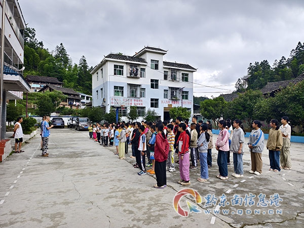 九潮鎮到學校開展防溺水安全宣傳教育